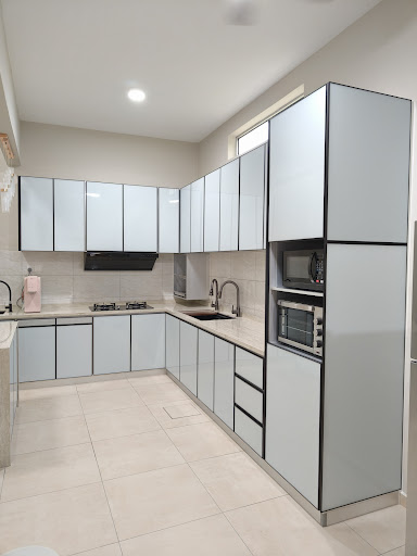 ONE ALUMINIUM GLASS WORK