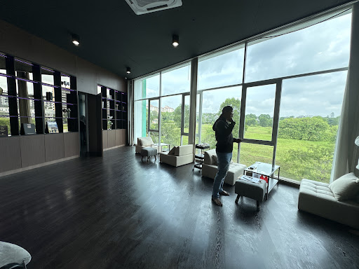 IGG DESIGN & BUILD (Showroom)